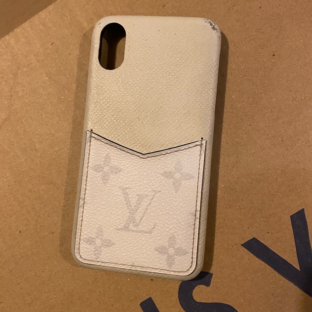 LV IPhone X/XS cream leather case